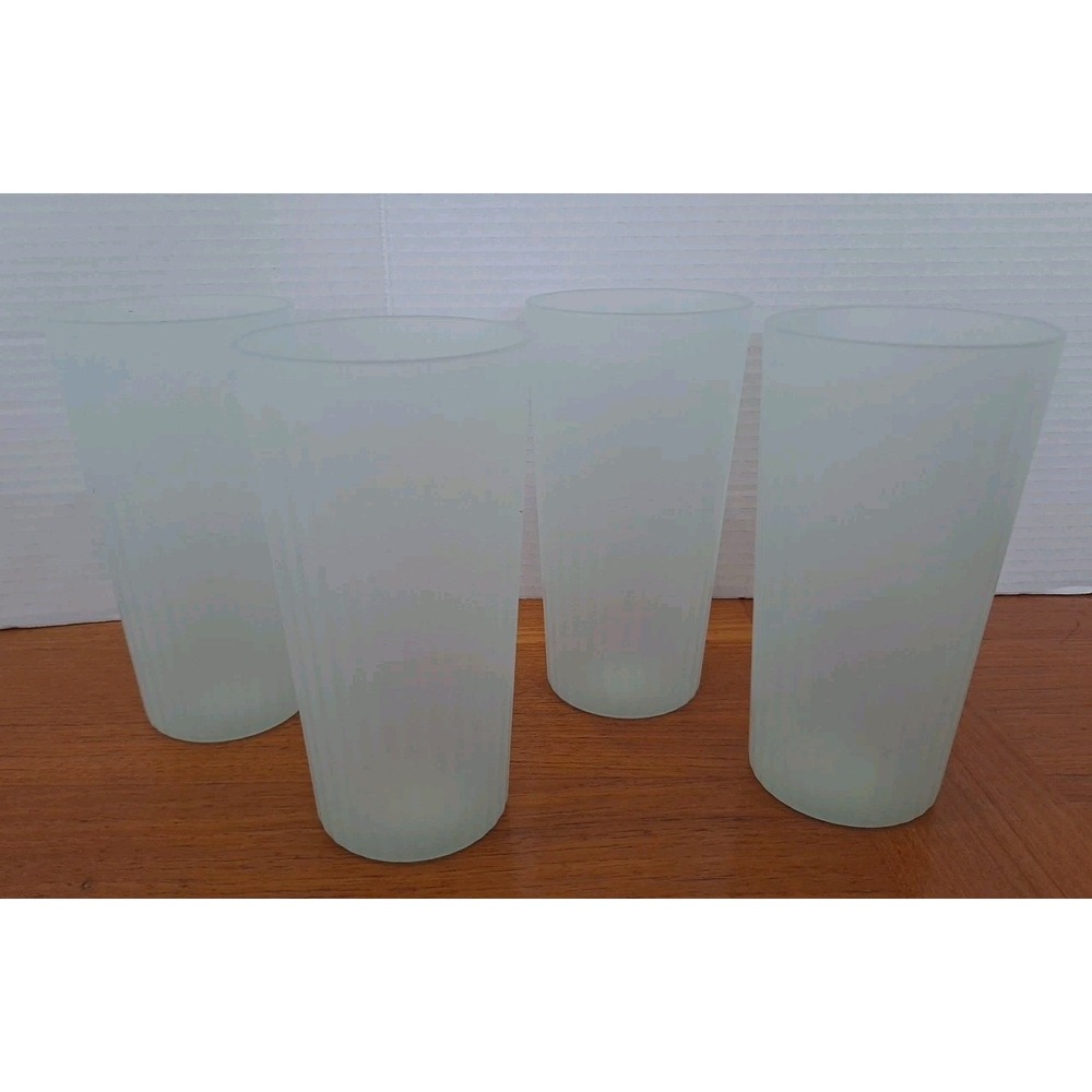 NIP Set Of 4 Room Essentials 26 fl oz Plastic Tall Tumbler Light‎ Mint Green